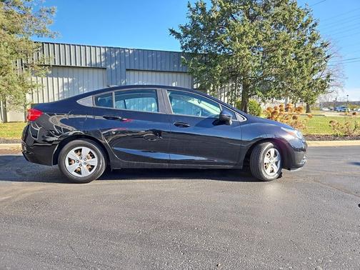 2016 Chevrolet Cruze LS Auto