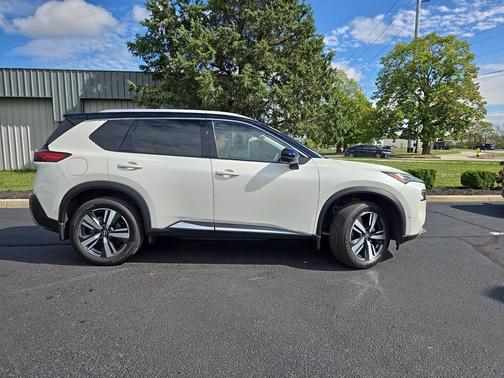2023 Nissan Rogue Platinum