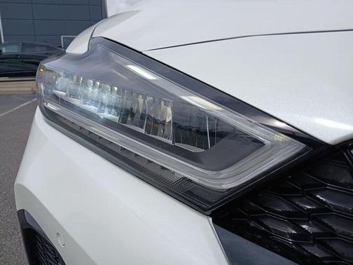 2023 Nissan Maxima SL