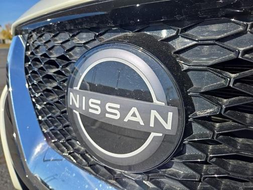 2023 Nissan Maxima SL