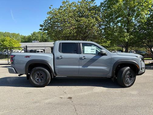 Boulder Gray Pearl 2026 Nissan Frontier PRO-4X