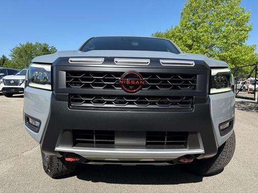 Boulder Gray Pearl 2026 Nissan Frontier PRO-4X