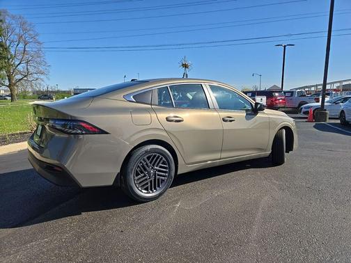 Imperial Bronze 2026 Nissan Sentra SV