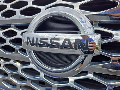 2019 Nissan Titan SV