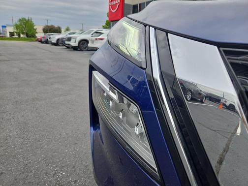 Caspian Blue Metallic 2023 Nissan Rogue SV