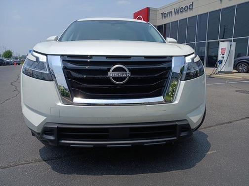2022 Nissan Pathfinder SV 4WD