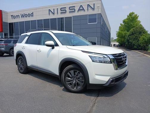 2022 Nissan Pathfinder SV 4WD