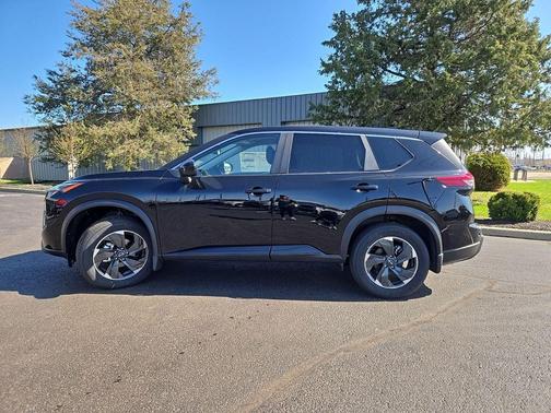 Super Black 2026 Nissan Rogue SV