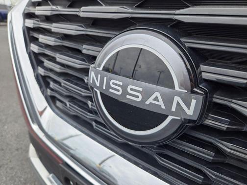 Scarlet Ember Tintcoat 2023 Nissan Rogue Platinum