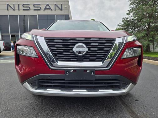 Scarlet Ember Tintcoat 2023 Nissan Rogue Platinum