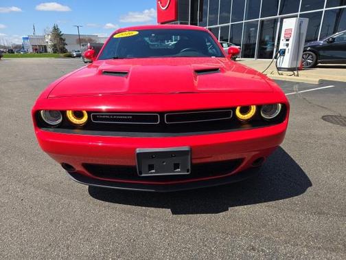 2016 Dodge Challenger SXT