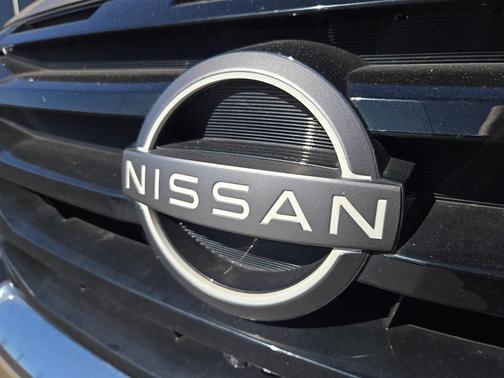 2023 Nissan Pathfinder Platinum 4WD