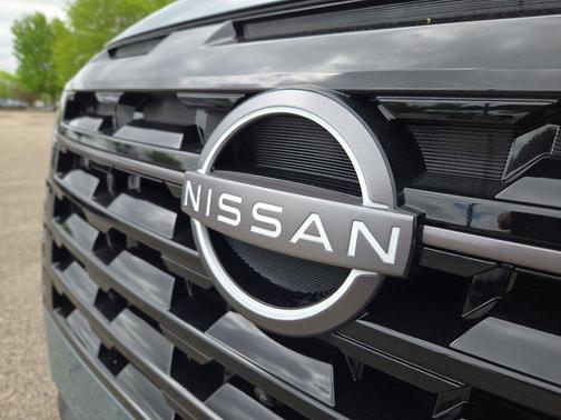 Baltic Teal 2026 Nissan Pathfinder SL