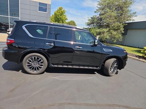 2023 Nissan Armada Platinum 4WD