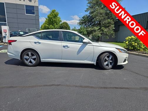 2022 Nissan Altima 2.5 SV