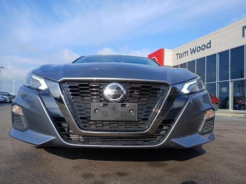 2022 Nissan Altima 2.0 SR