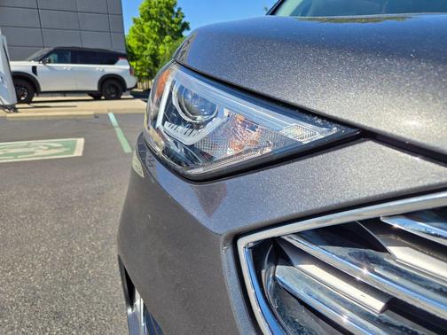 Magnetic 2020 Ford Edge Titanium