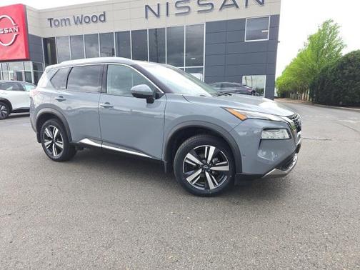 2022 Nissan Rogue SL