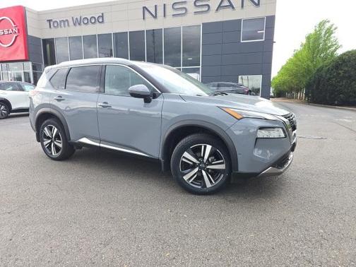 2022 Nissan Rogue SL