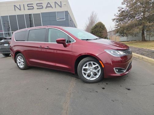 2018 Chrysler Pacifica Touring Plus