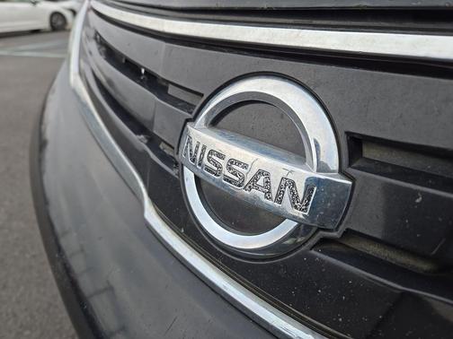 2012 Nissan Versa 1.8 S