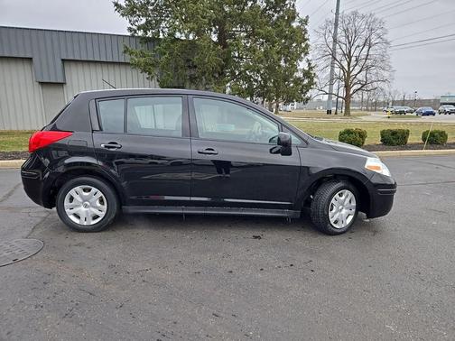 2012 Nissan Versa 1.8 S