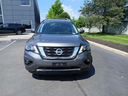 2019 Nissan Pathfinder SV
