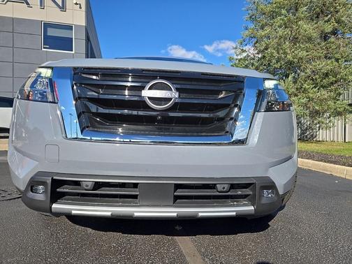 2022 Nissan Pathfinder Platinum 4WD