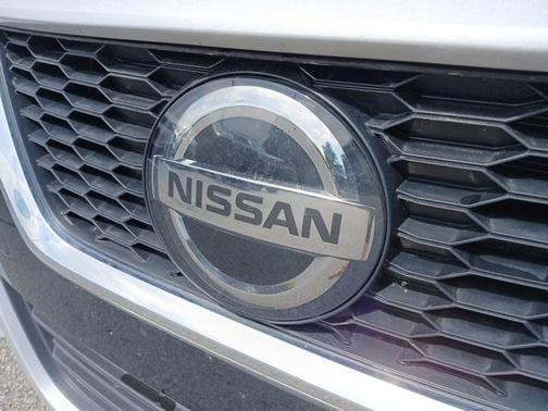 2022 Nissan Versa 1.6 SV