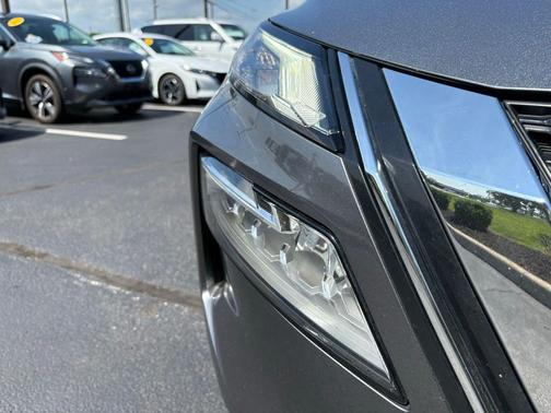 Gun Metallic 2022 Nissan Rogue SV