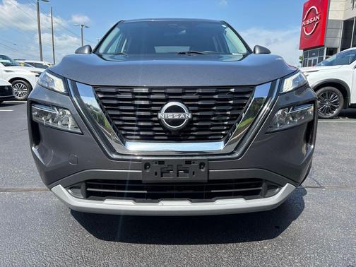 Gun Metallic 2022 Nissan Rogue SV