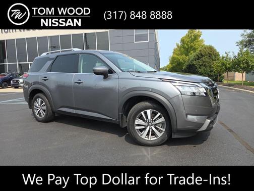 2023 Nissan Pathfinder SL 4WD