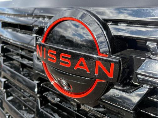 Aspen White/Super Black 2026 Nissan Armada PRO-4X