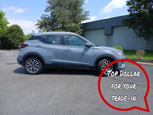 2022 Nissan Kicks SV