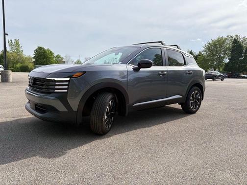 Gun Metallic 2026 Nissan Kicks SV