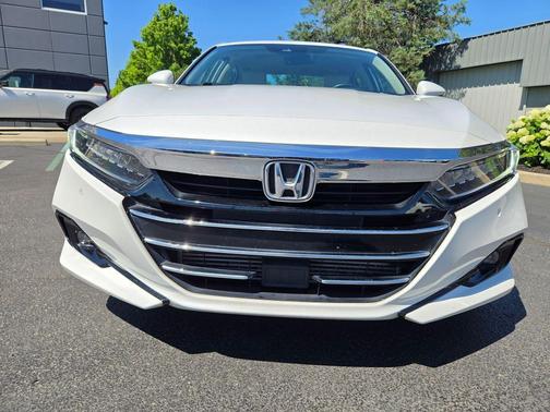 White 2021 Honda Accord EX-L 1.5T