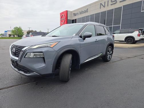 Boulder Gray Pearl 2023 Nissan Rogue SL