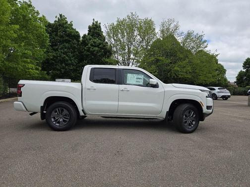 Glacier White 2026 Nissan Frontier SV