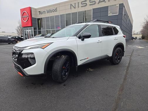 2025 Nissan Rogue Rock Creek
