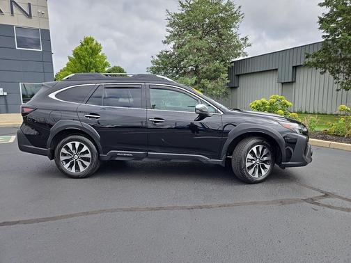 2024 Subaru Outback Touring XT