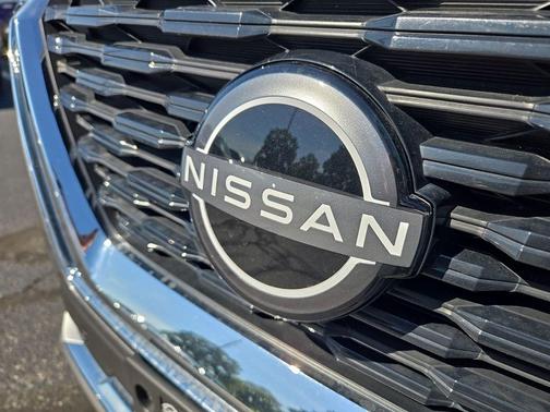 Gun Metallic 2023 Nissan Rogue Platinum