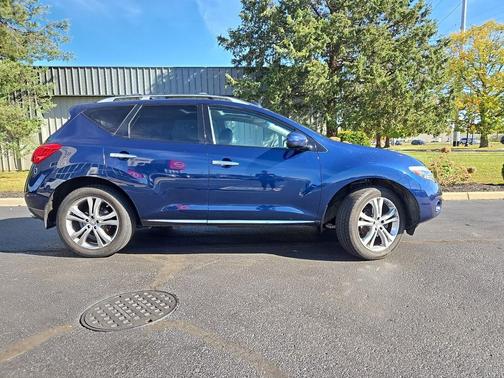 2009 Nissan Murano LE