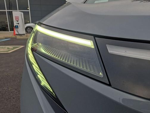 2026 Nissan Leaf PLATINUM+