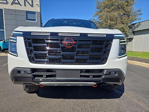 Aspen White/Super Black 2026 Nissan Armada PRO-4X