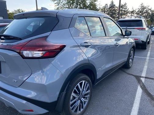 2024 Nissan Kicks SV