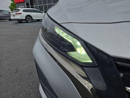 Brilliant Silver Metallic 2024 Nissan Altima SR FWD