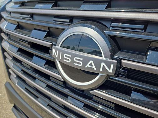 Super Black 2026 Nissan Rogue SV