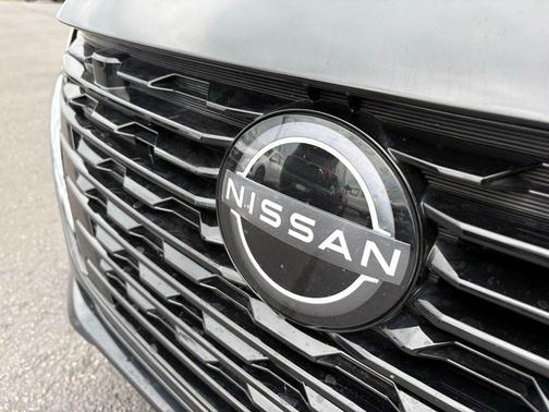 Super Black 2025 Nissan Sentra SV