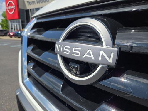 Aspen White Tricoat 2023 Nissan Armada SL 4WD