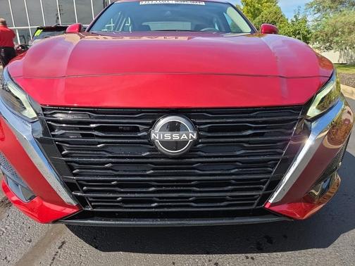2025 Nissan Altima 2.5 SL
